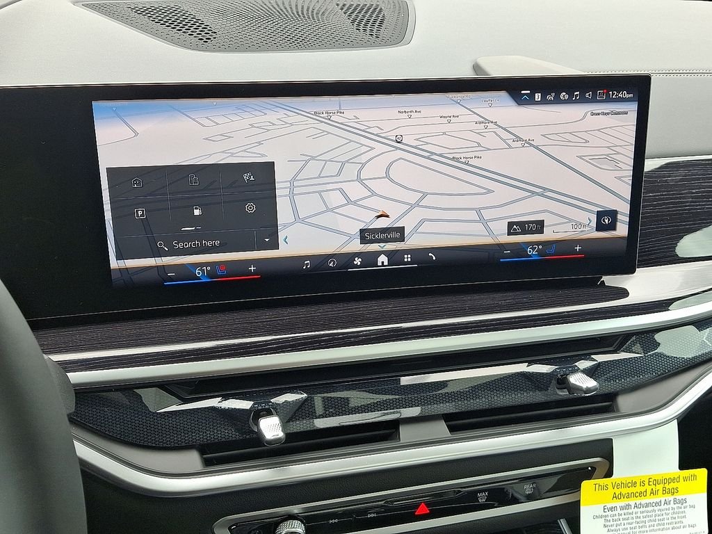 New 2026 Dravit Grey Metallic BMW xDrive50e image 8