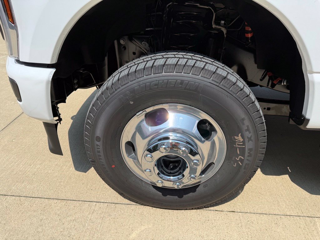 New 2026 Oxford White Ford F-350® XL image 16