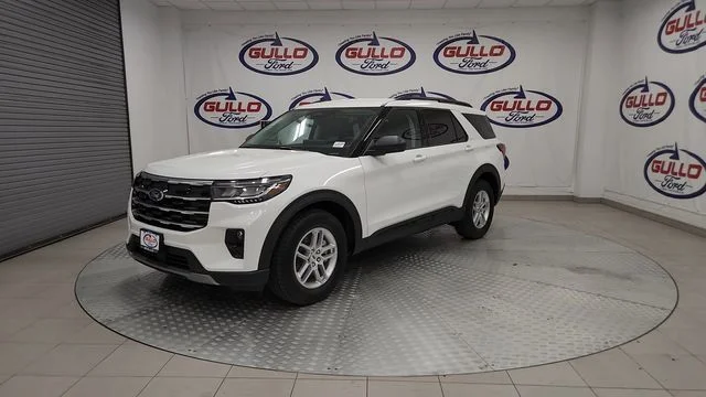 New 2026 Star White Metallic Tri-Coat Ford Active image 5