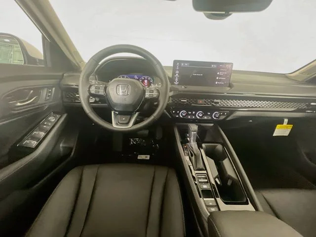 New 2026 Platinum White Pearl Honda Touring image 17