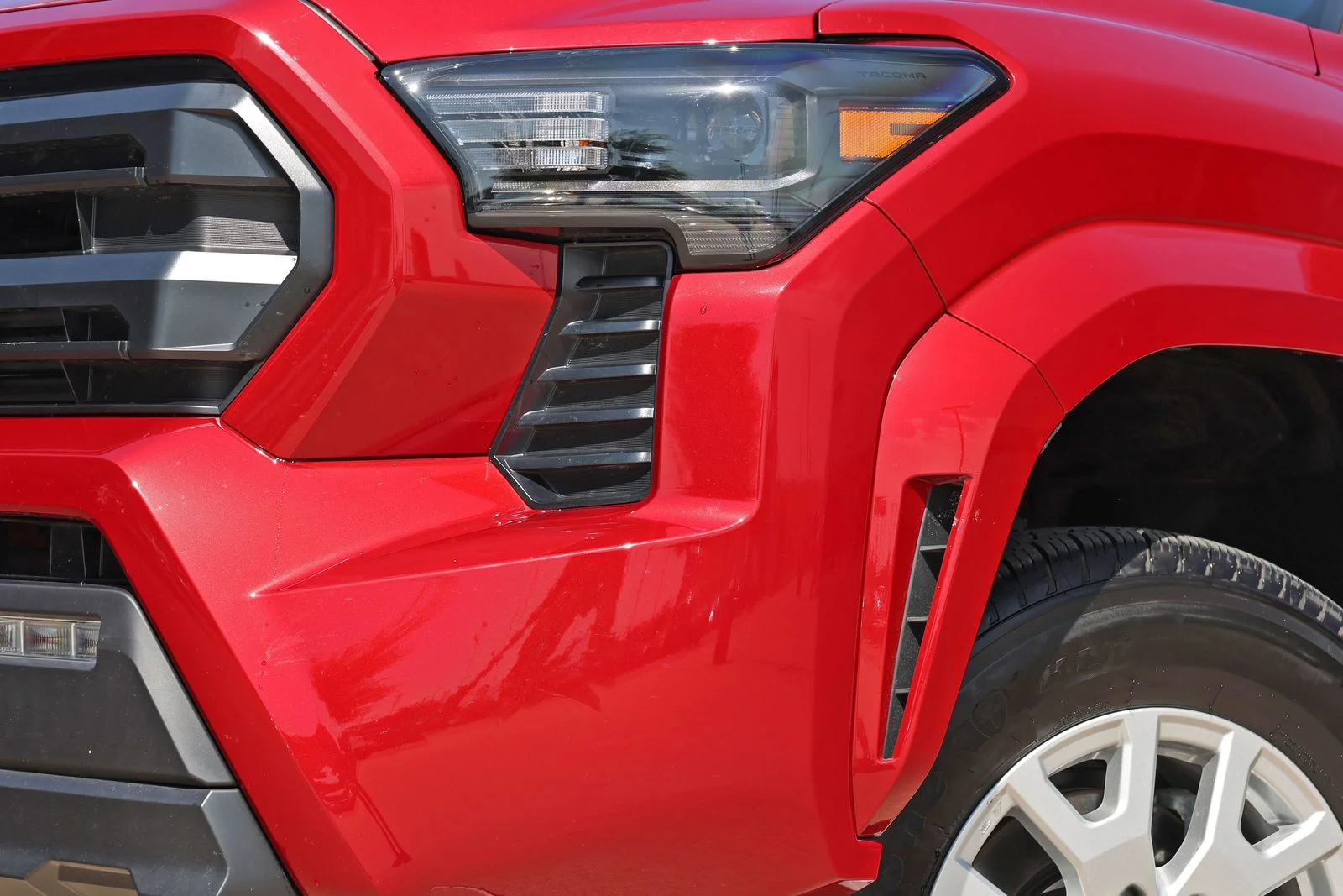 Used 2025 Red Toyota SR5 image 11