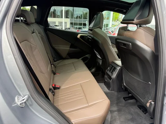 Used 2025 Skyscraper Grey Metallic BMW 30 xDrive image 27