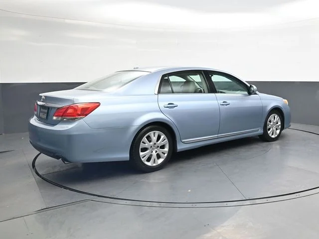Used 2011 Blue Toyota Limited image 4