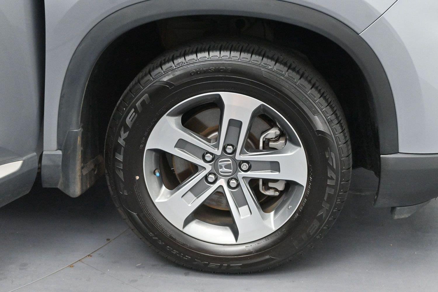 Used 2024 Lunar Silver Metallic Honda EX-L image 37