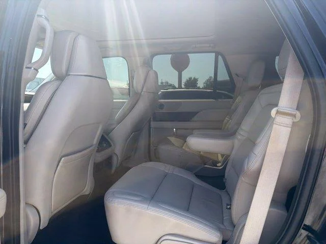 Used 2021 Black Lincoln Reserve image 23