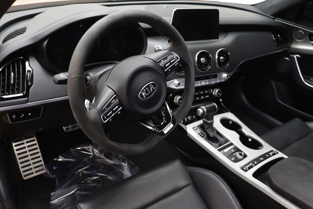 Used 2019 Orange Kia GTS image 6