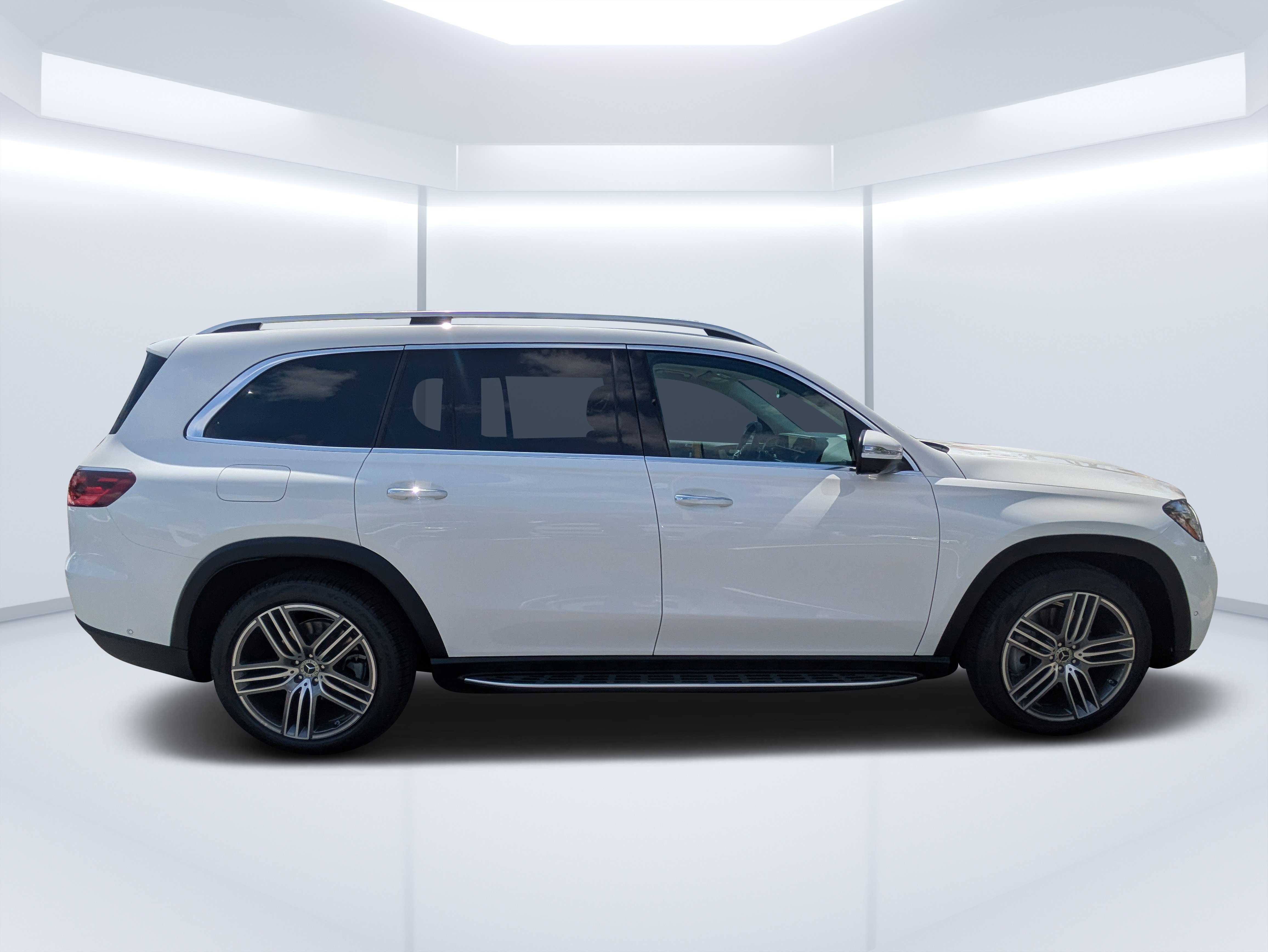 New 2026 Polar White Mercedes-Benz GLS 450 image 2