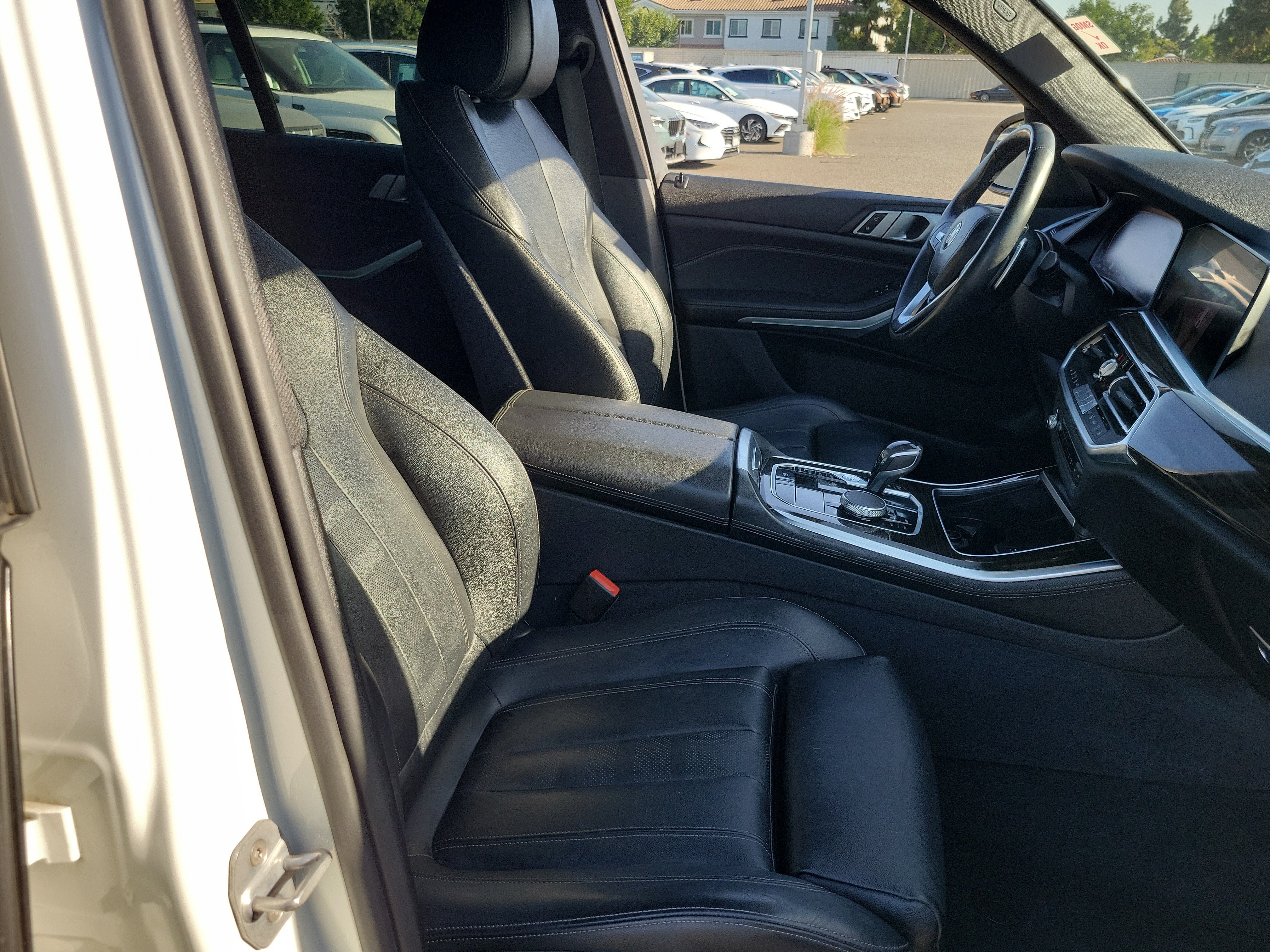 Used 2019 Alpine White BMW xDrive40i image 21