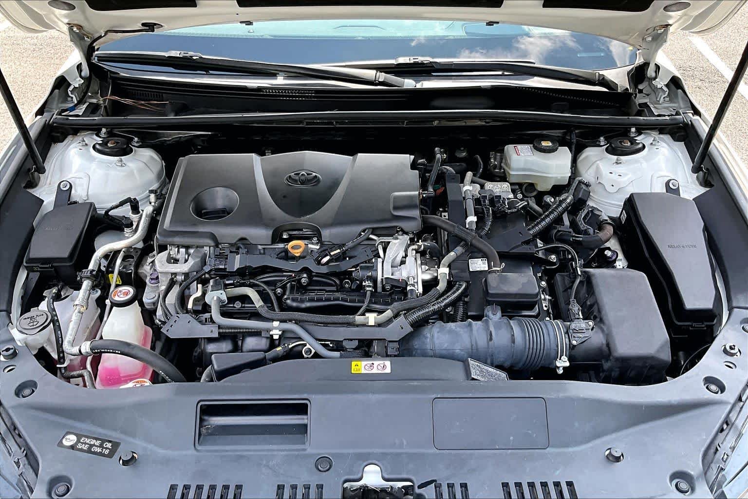 Used 2020 Wind Chill Pearl Toyota Hybrid Limited image 62