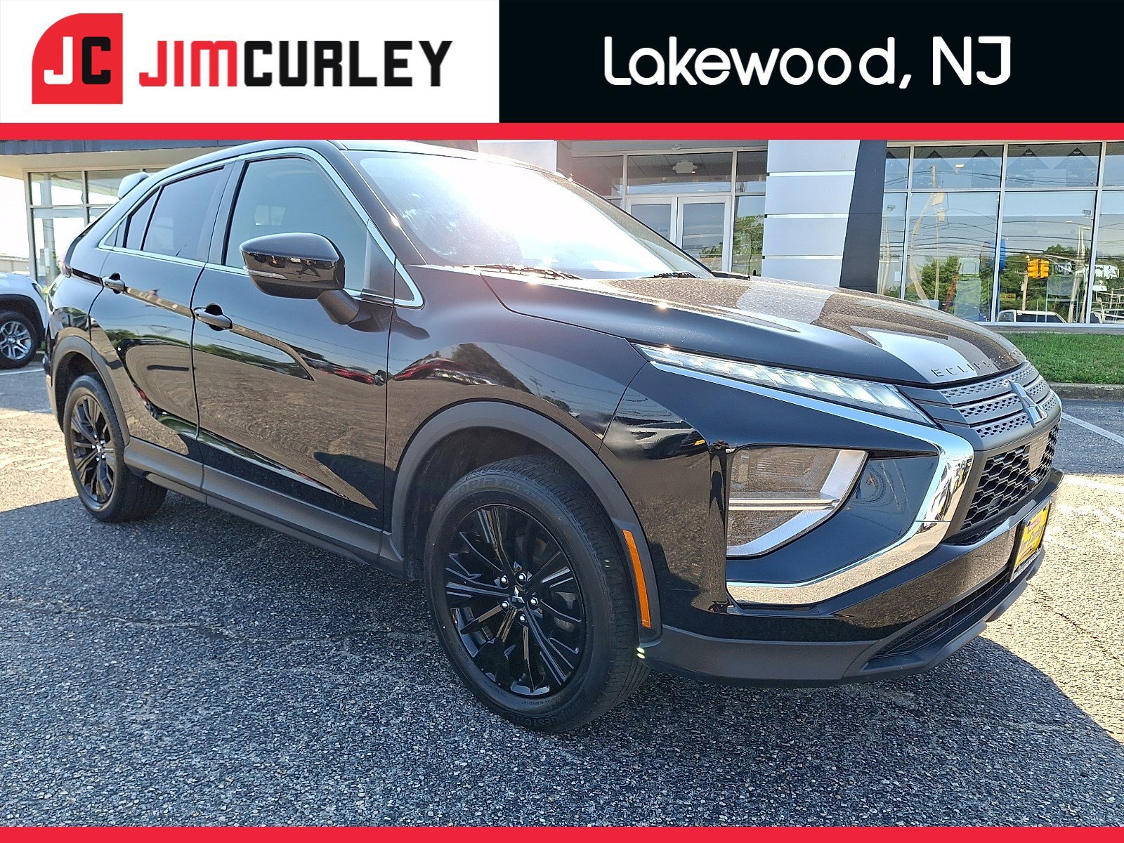 Used 2022 Labrador Black Pearl Mitsubishi LE image 1