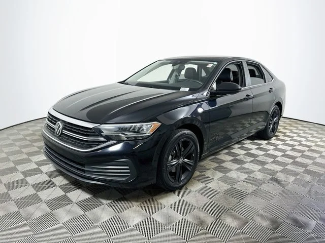Certified Used 2023 Black Volkswagen 1.5T SE image 7