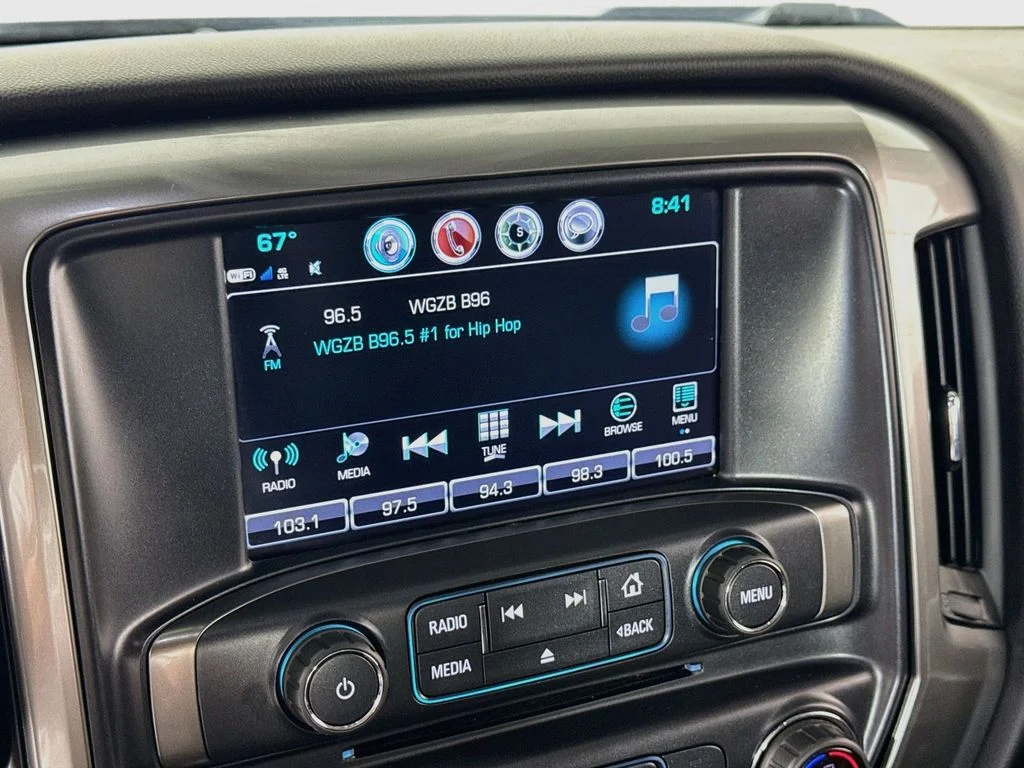 Used 2018 Deep Ocean Blue Metallic Chevrolet LT image 5