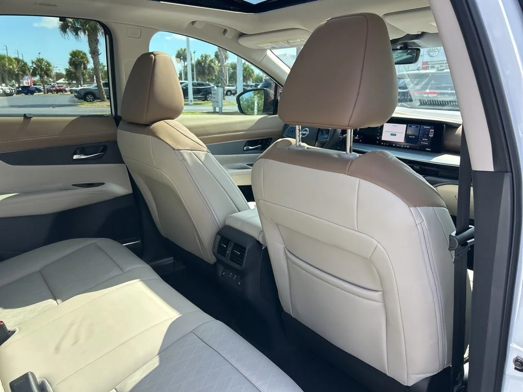 New 2026 Everest White Pearl TriCoat Nissan Platinum image 52
