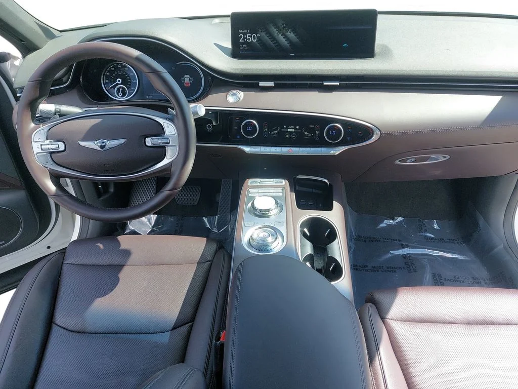 Used 2022 White Genesis 2.5T image 9