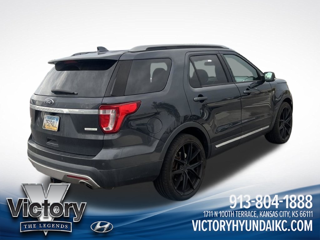Used 2017  Ford XLT image 5