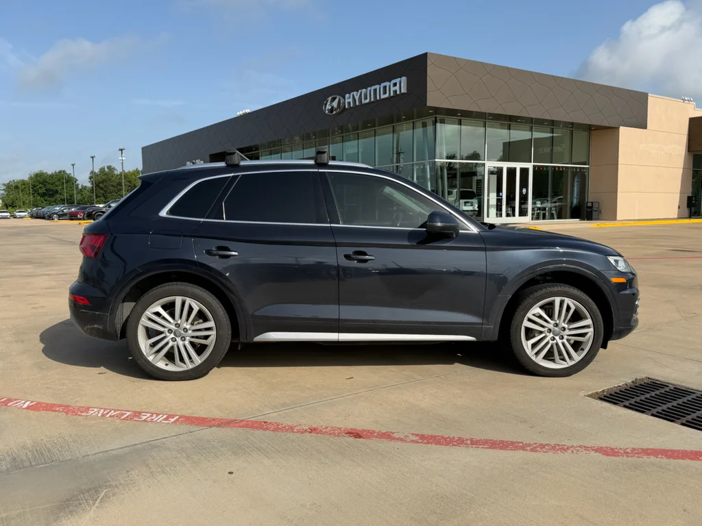 Used 2018 Moonlight Blue Metallic Audi Prestige image 7