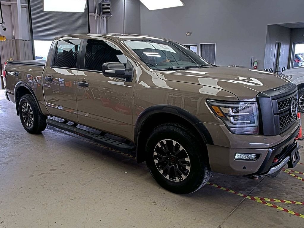2023 Nissan Titan