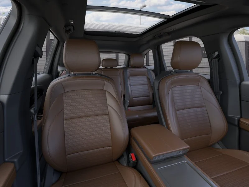 New 2026 Whisper Blue Metallic Clearcoat Lincoln Reserve image 10