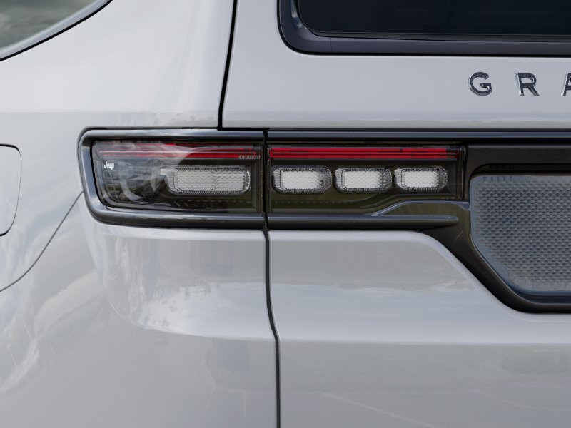 2025 Jeep Grand Wagoneer Series III - Photo 37