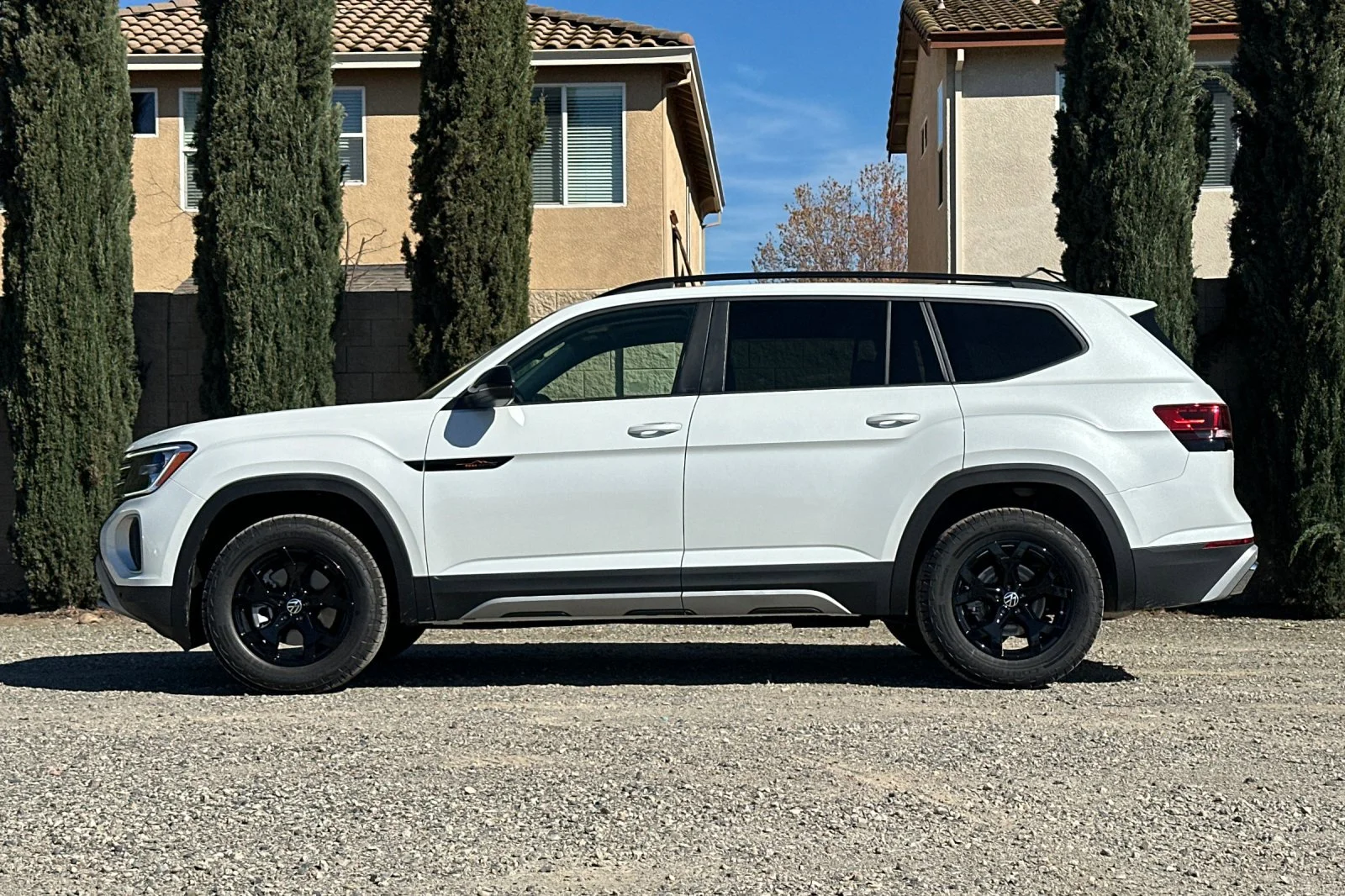 New 2026 Opal White Pearl Volkswagen 2.0T Peak Edition image 7