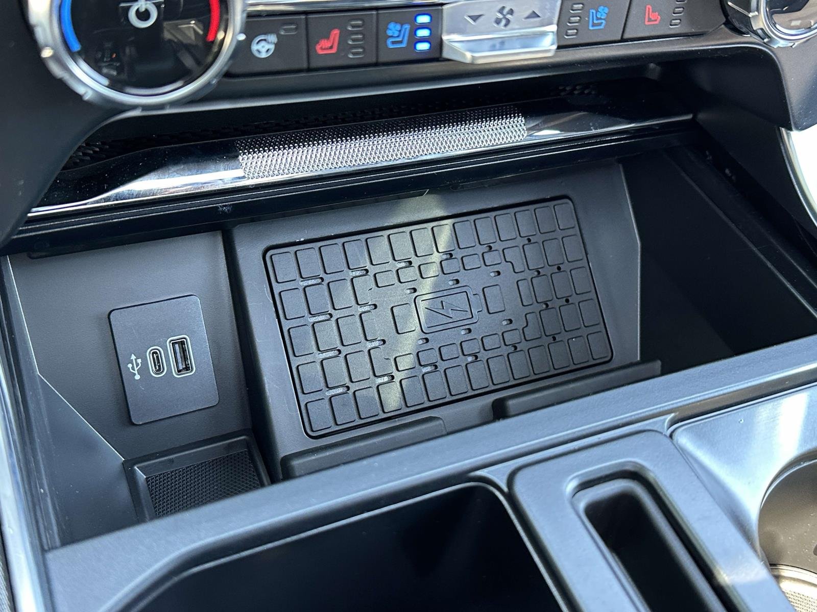2026 Ford F-150 Raptor - Photo 32