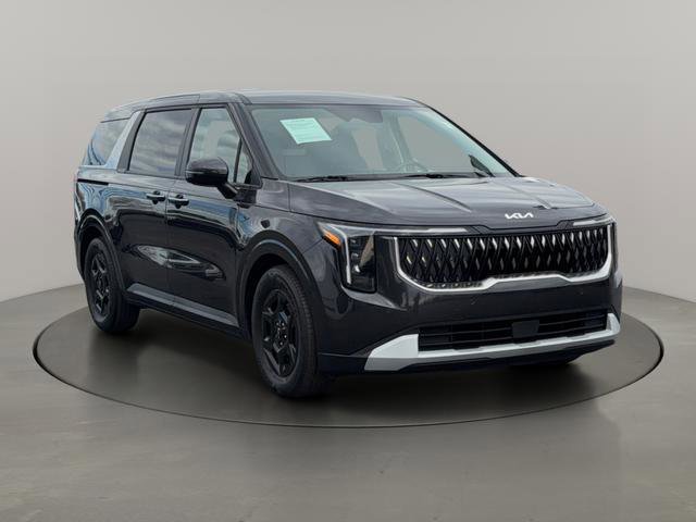 2025 Kia Sedona LXS's photo