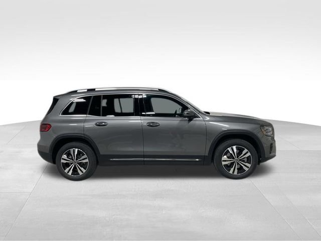 New 2026  Mercedes-Benz GLB 250 image 3