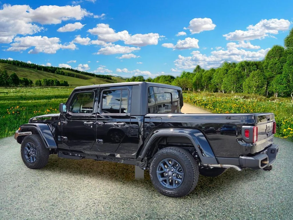 New 2026 Black Clear-Coat Exterior Paint Jeep 85th Anniversary Edition image 4