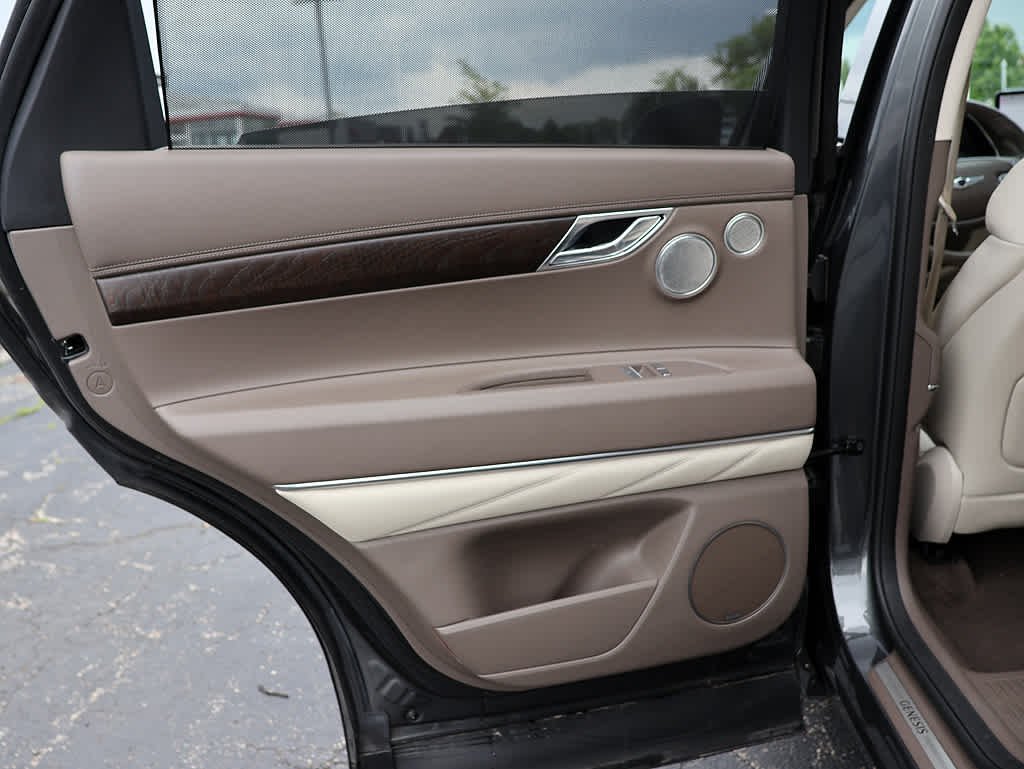 Used 2023 Himalayan Gray Genesis Advanced + image 28