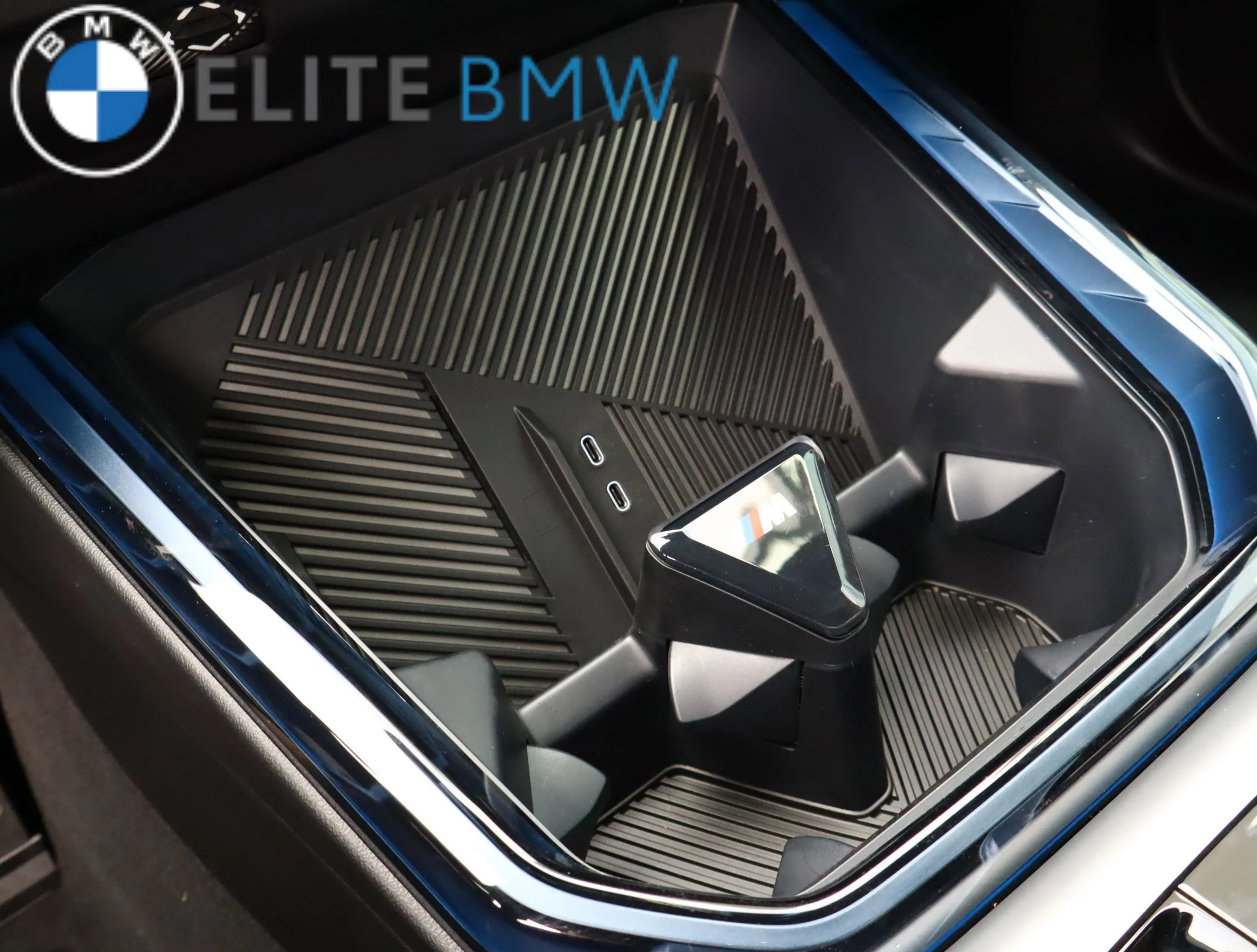 Used 2025 BROOKLYN GREY METALLIC BMW M50 XDRIVE image 23