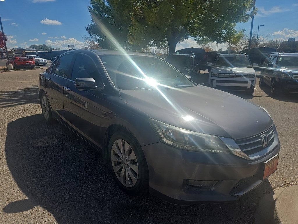 Used 2015  Honda EX image 2