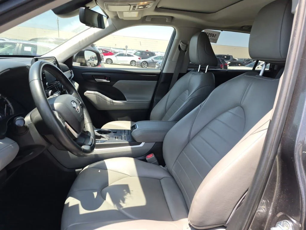 Certified Used 2022 Gray Toyota XLE image 10