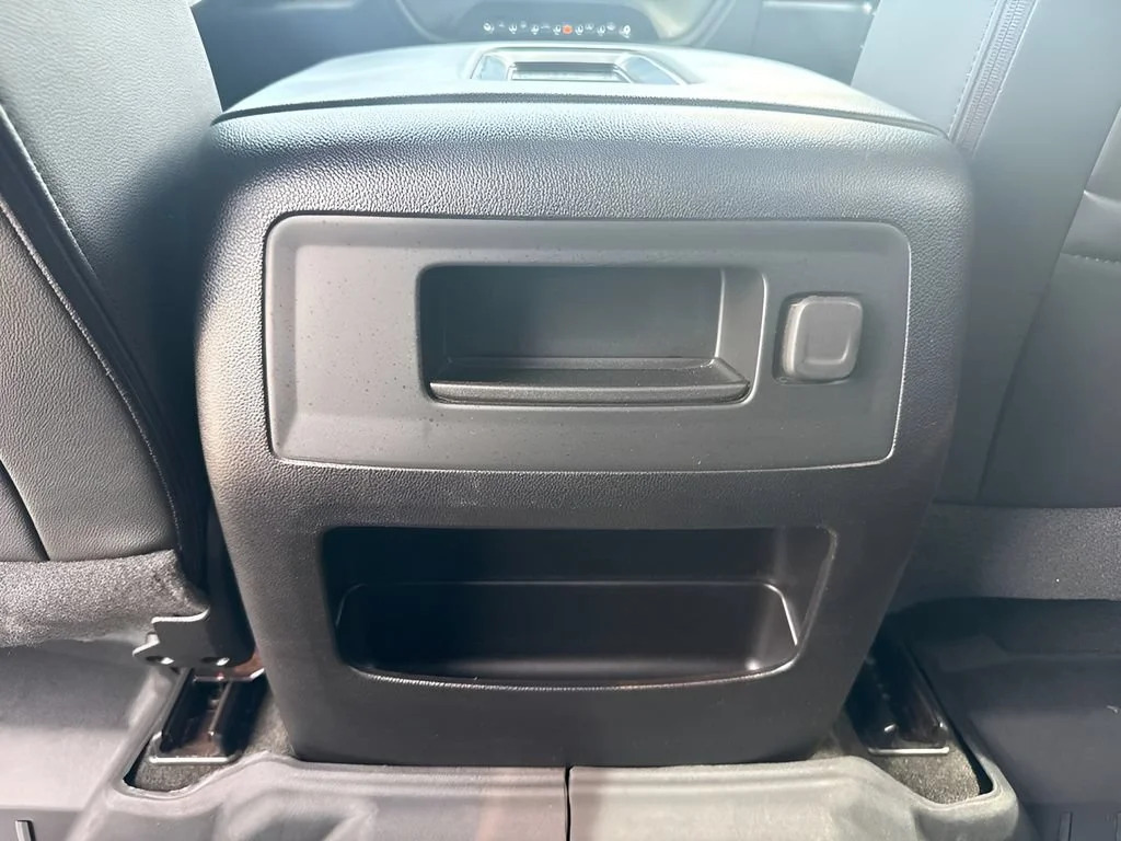 Used 2018 SUMMIT WHITE Chevrolet LTZ image 13
