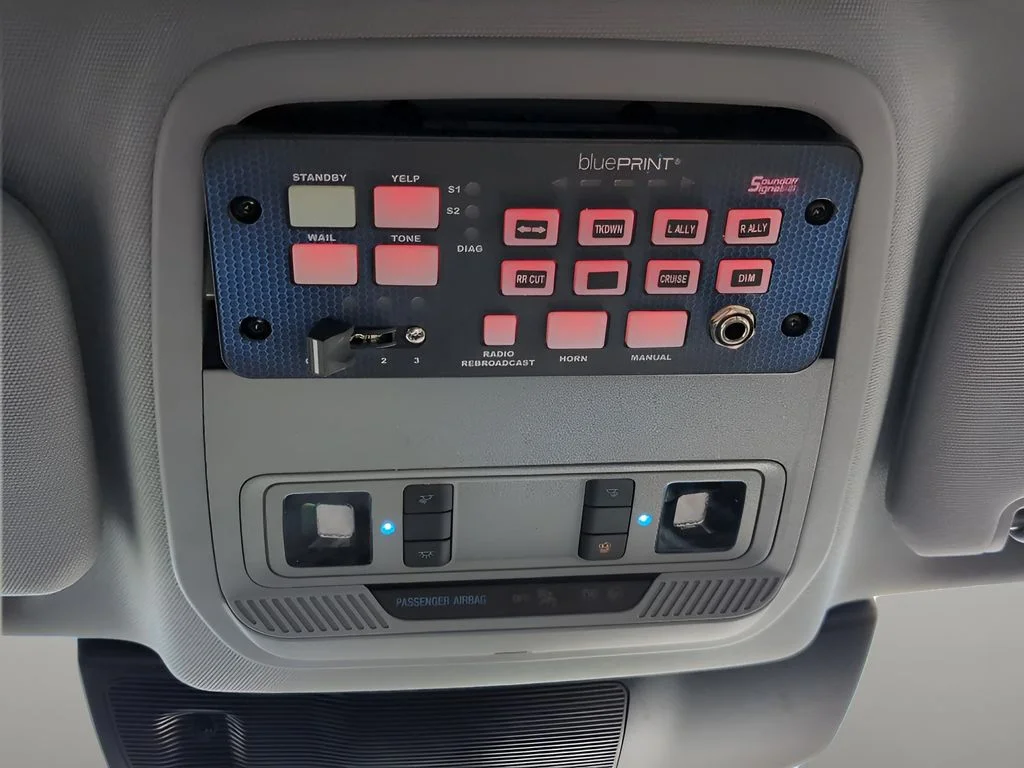Used 2023 Oxford White Ford XLT image 24