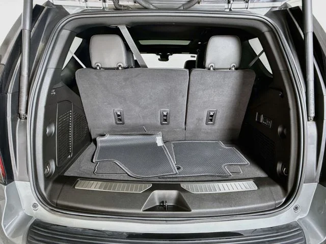 Used 2024 Gray Chevrolet Premier image 28