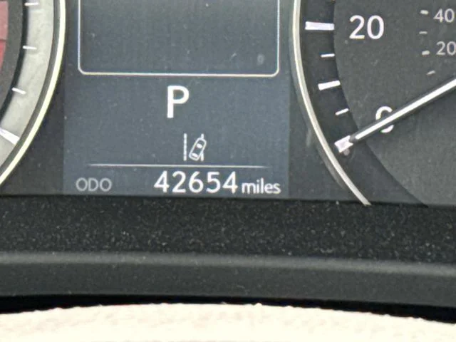 Used 2022 Black Lexus 350 image 25