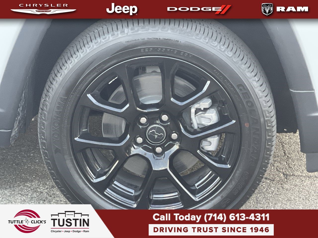 New 2026 Bright White Clearcoat Jeep Latitude image 10