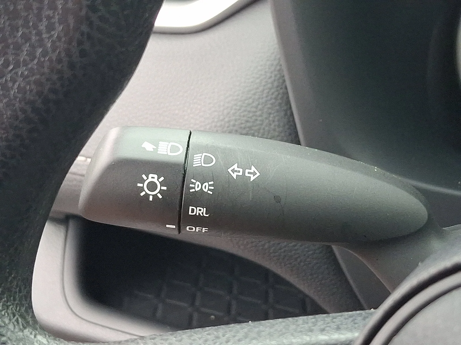 Used 2025 Silver Sky Metallic - 1D6 Toyota Hybrid LE image 26