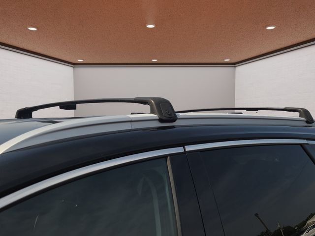 Used 2018 Ebony Black Kia LX image 12