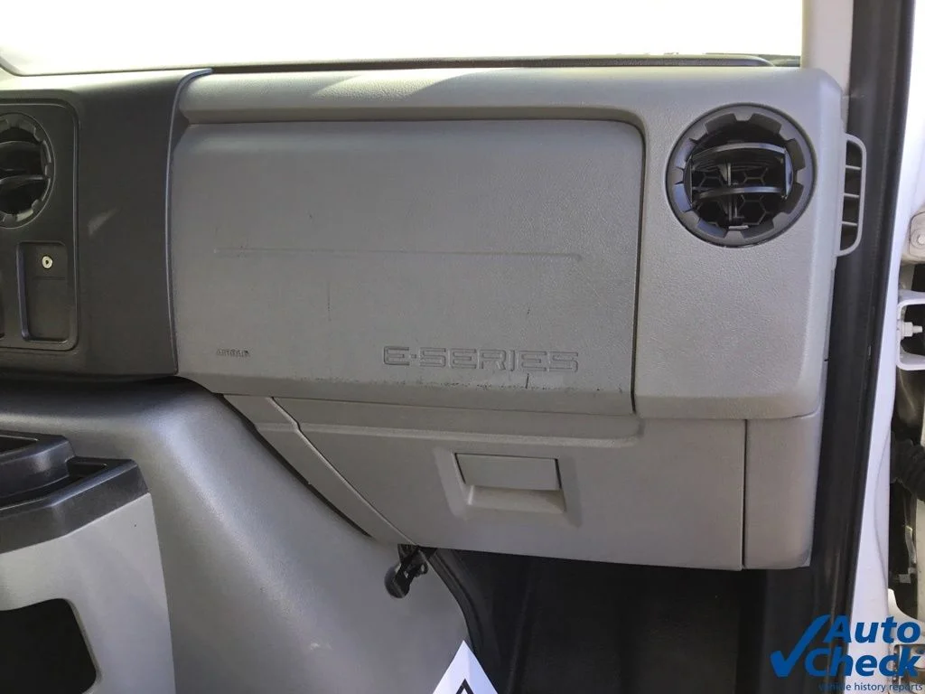 2016 Ford E-Series Cutaway Base - Photo 26