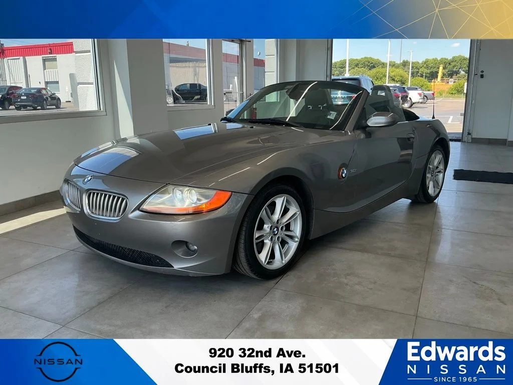 Used 2003 Gray BMW 3.0i image 4
