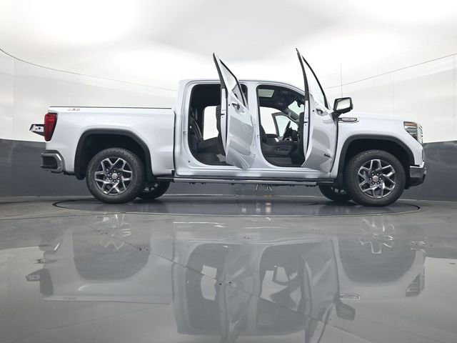 New 2026 Glacier White Tricoat GMC SLT image 33