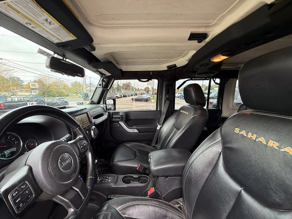 Used 2014 Gray Jeep Unlimited Sahara image 12