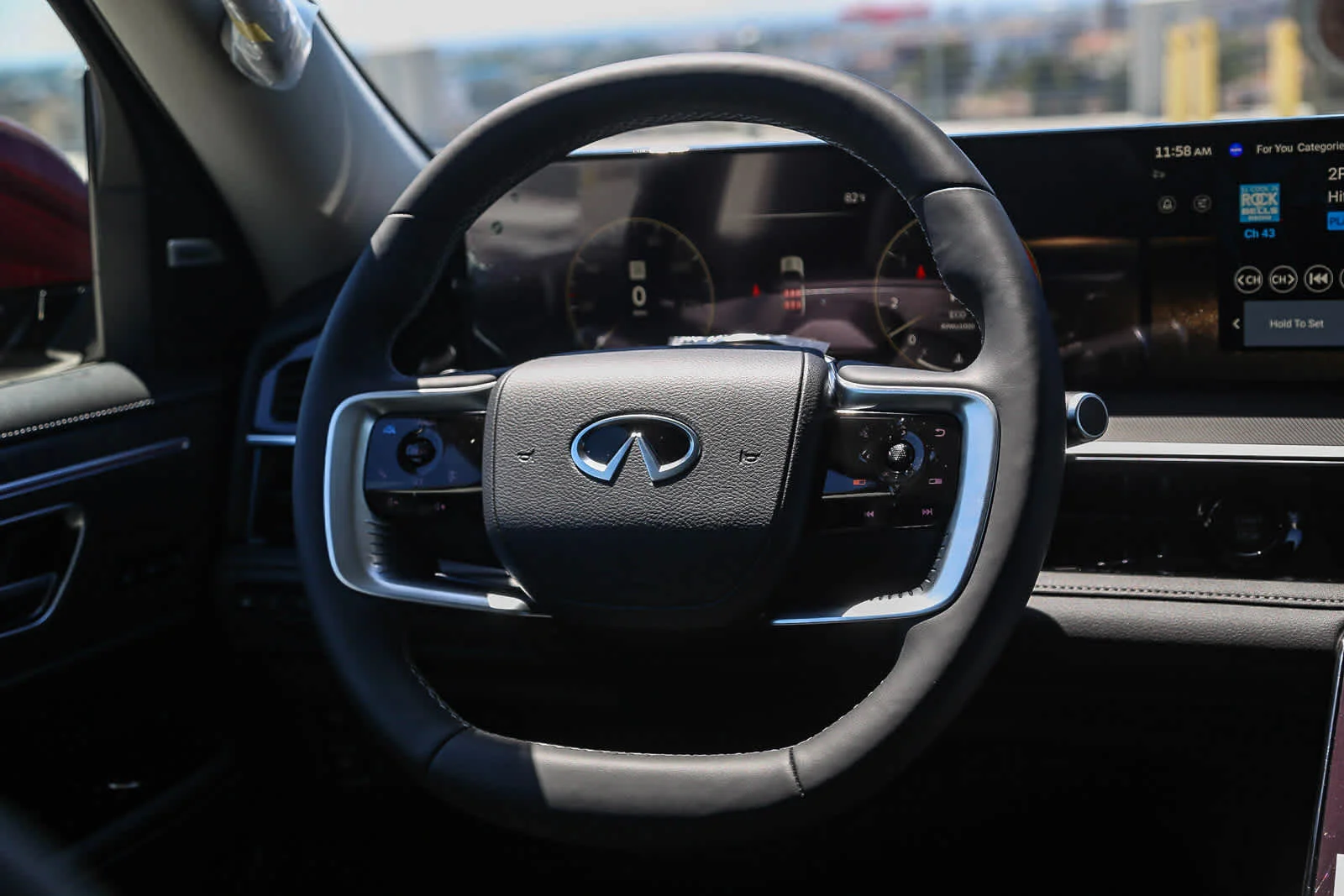 New 2025 COULIS RED INFINITI Luxe 4WD image 17