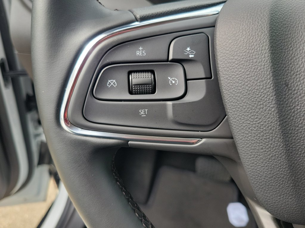 Used 2025 White Buick Sport Touring image 19