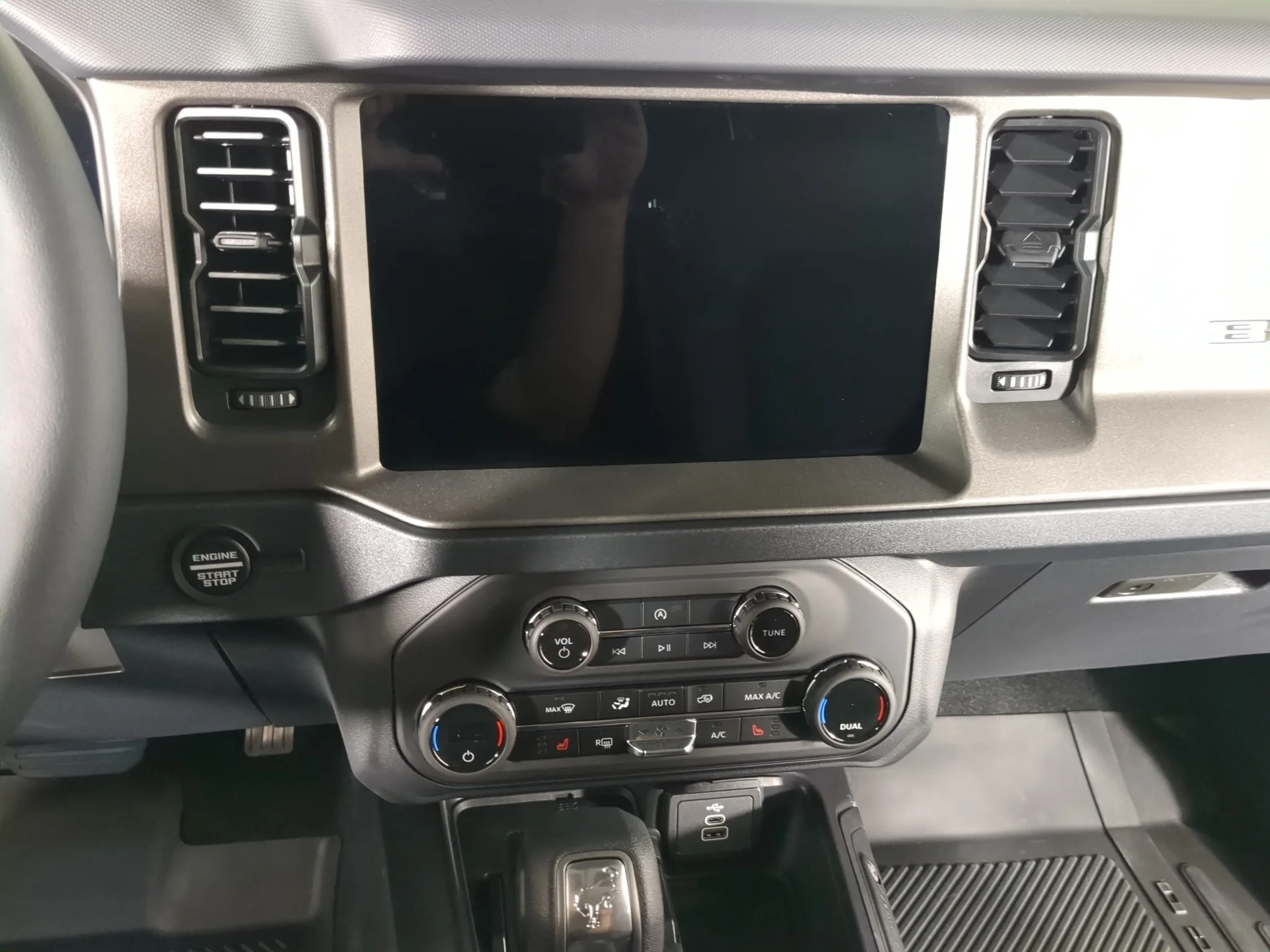 New 2026 Avalanche Gray Ford Big Bend® image 25