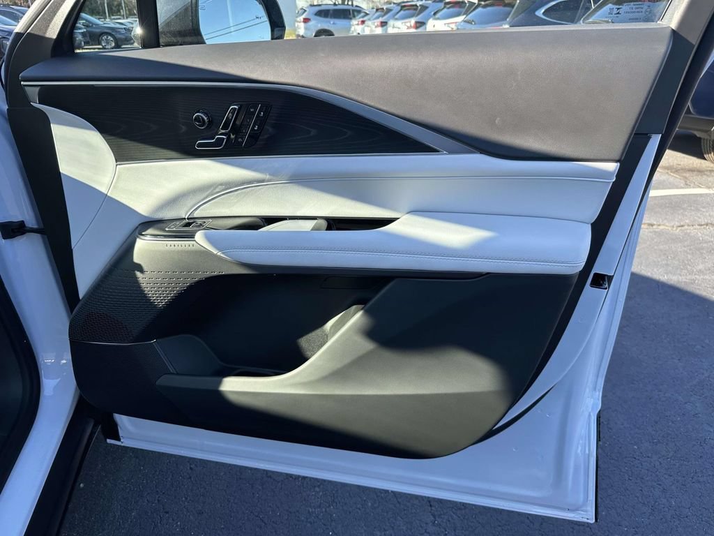 2026 Cadillac LYRIQ Luxury - Photo 33