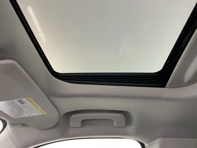 New 2026 Oxford White Ford Tremor image 24