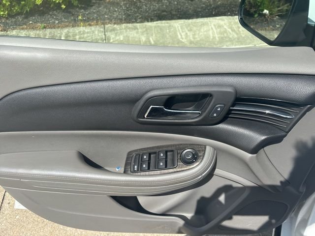 Used 2014 Summit White Chevrolet LT image 14