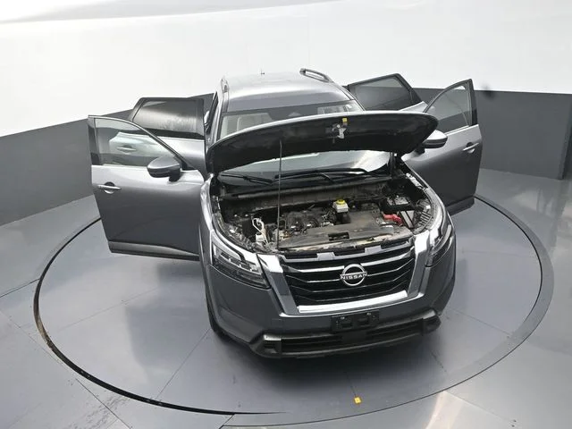 Used 2024 Gray Nissan SV image 41